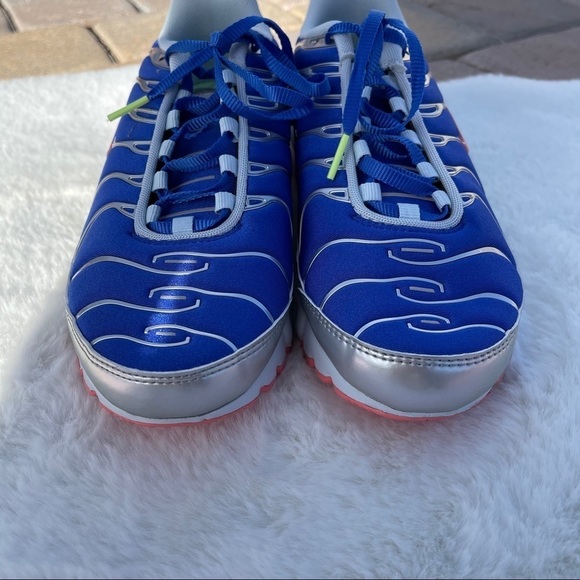 Nike Air Max Plus Ultraman Hyper Royal Sunblush - Picture 6 of 9